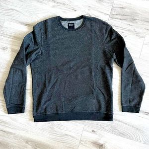 Levi’s Black Sweatshirt